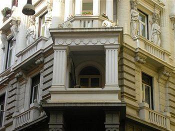 Hotel Le Petit