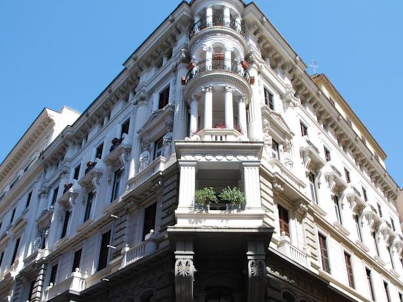 Le Petit Roma