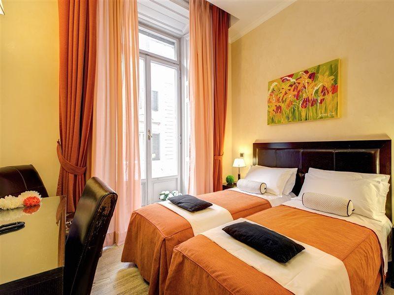 Le Petit Hotel Rome